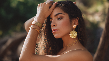 Birthstones Explained: Meaning, Myths, and Market Value